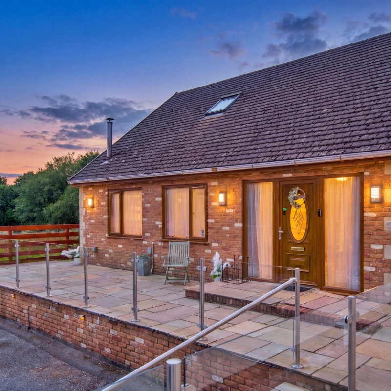 Sommerhus - 6 personer -  - SA10 7DX - Neath