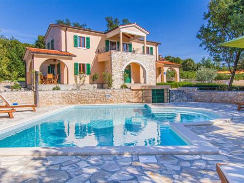 Sommerhus - 10 personer -  - Vlakovo - Labin- Vlakovo - 52222 - Koromacno