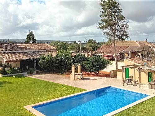 Holiday home - 6 persons -  - Carrer Constitucions - 07230 - Montuiri