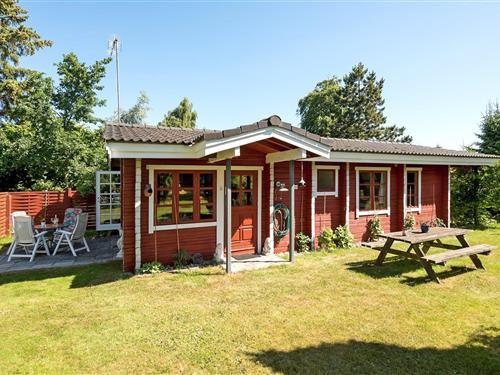 Holiday Home/Apartment - 4 persons -  - Skovlindvej - Marielyst - 4873 - Væggerløse