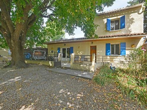Holiday home - 6 persons -  - Ch de St Didier - 84380 - Mazan