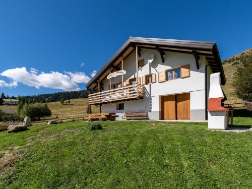 Sommerhus - 8 personer -  - Localita' Cavallara - 38053 - Castello Tesino