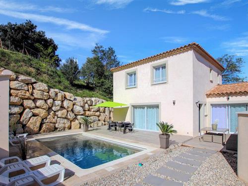 Holiday home - 8 persons -  - Avenue de Provence - 30150 - Sauveterre