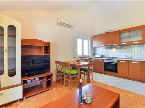 Holiday Home/Apartment - 4 persons -  - Zadar - 23000 - Zadar