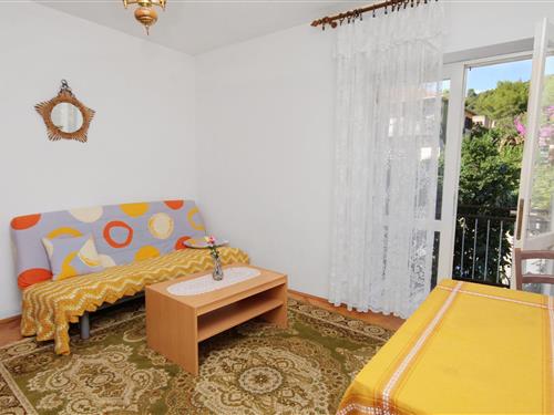 Holiday Home/Apartment - 2 persons -  - Stari Grad - 21460 - Stari Grad