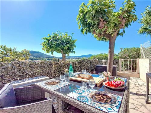 Holiday apartment - 2 persons -  - Six Fours - 83140