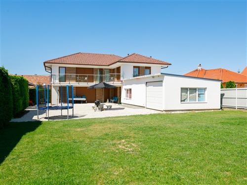 Holiday Home/Apartment - 5 persons -  - Balatonszarszo - 8624