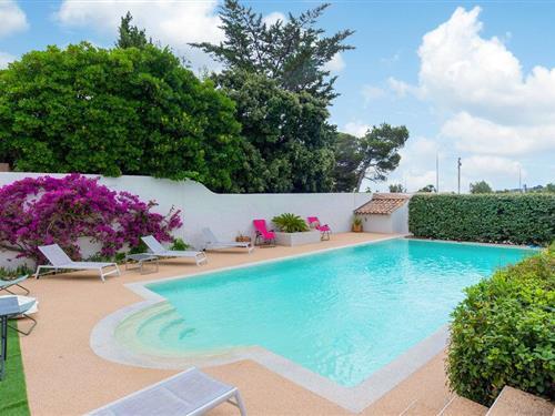 Holiday home - 10 persons -  - Avenue Du Débarquement - 83120 - Saint-Maxime