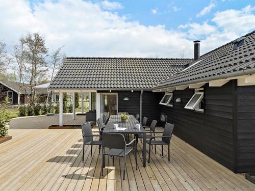 Holiday Home/Apartment - 12 persons -  - Kaninstien - Marielyst - 4873 - Væggerløse