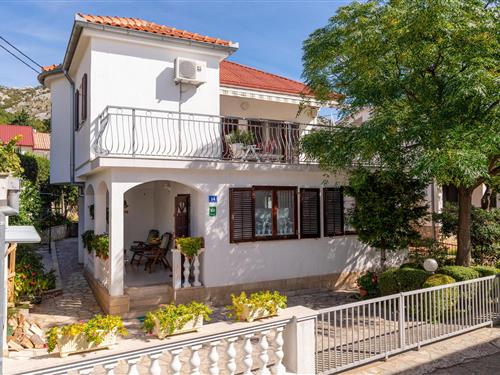 Holiday Home/Apartment - 4 persons -  - Razanacka - Starigrad - Paklenica - 23244 - Starigrad