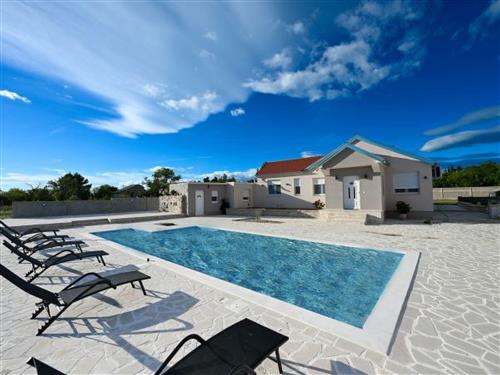 Holiday home - 8 persons -  - Pristeg - 23420