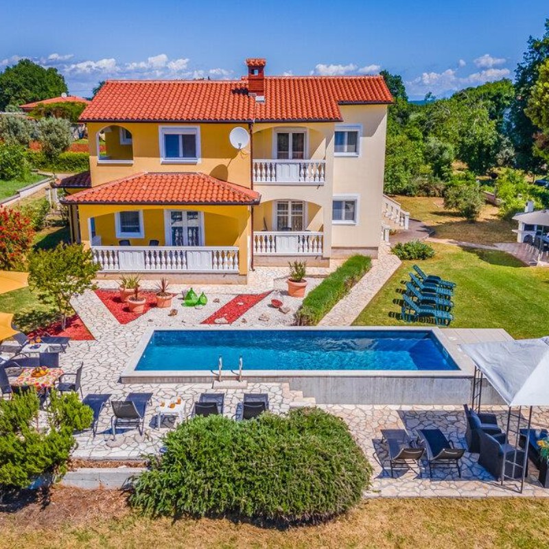 Sommerhus - 12 personer -  - Valtura - Pula-Valtura - 52100 - Valtura