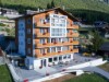Image 9 - Outside