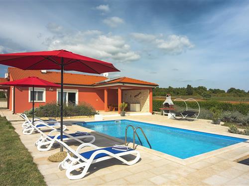 Villa - 7 personer -  - 52207 - Rebici