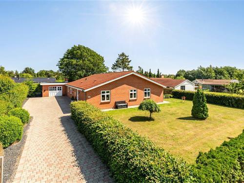 Fritidshus - 10 personer -  - Sneppevej - Marielyst - 4873 - Væggerløse