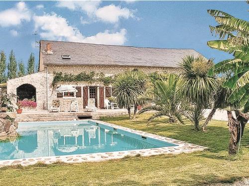 Holiday home - 7 persons -  - Rue de l´Eglise - 85400 - Les Magnils-Reigniers