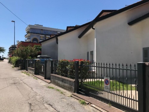Sommerhus - 8 personer -  - Via Utrecht - 30016 - Lido Di Jesolo