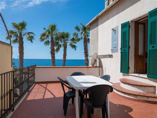 Holiday Home/Apartment - 6 persons -  - Riva Ligure - 18015