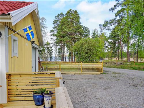 Holiday Home/Apartment - 4 persons -  - Sättra Gård Sjövillan - 17892 - Adelsö