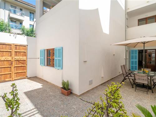 Holiday home - 8 persons -  - Carrer de l'Almirall Cervera - Albercutx Pollentia, Port De Pollenca - 07470 - Port De Pollenca