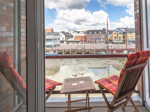 Holiday Home/Apartment - 3 persons -  - Am Binnenhafen - 25813 - Husum