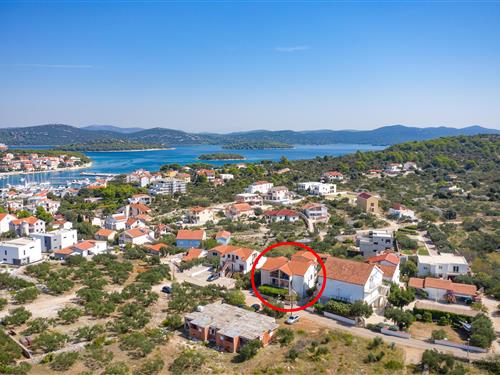 Holiday Home/Apartment - 4 persons -  - Jezera - 22242 - Jezera