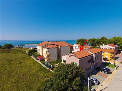 Holiday Home/Apartment - 5 persons -  - Privlaka - 23233 - Privlaka