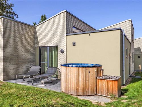 Sommerhus - 8 personer -  - Am Wald - M Hot Tub - Marissa - 49459 - Lembruch/Dümmer See