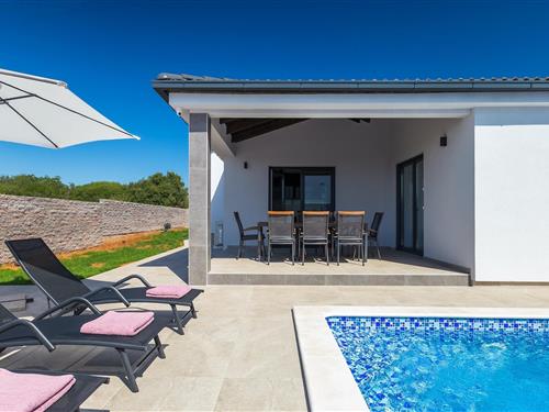 Fritidshus - 8 personer -  - Munistina - 52100 - Pula