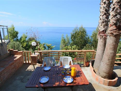 Holiday Home/Apartment - 6 persons -  - 89865 - Ricadi
