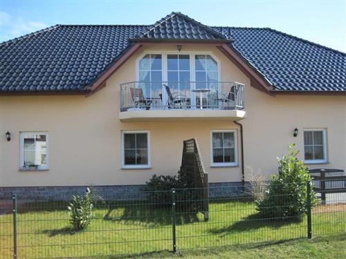 Holiday Home/Apartment - 4 persons -  - Am Brook - 18586 - Baabe (Ostseebad)