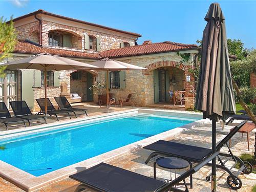 Feriehus - 9 personer -  - Barat - 52463 - Visnjan