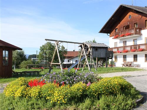 Holiday apartment - 4 persons -  - Pallinger Straße - 83373 - Taching Am See