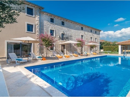 Villa - 18 persons -  - 52444 - Tinjan