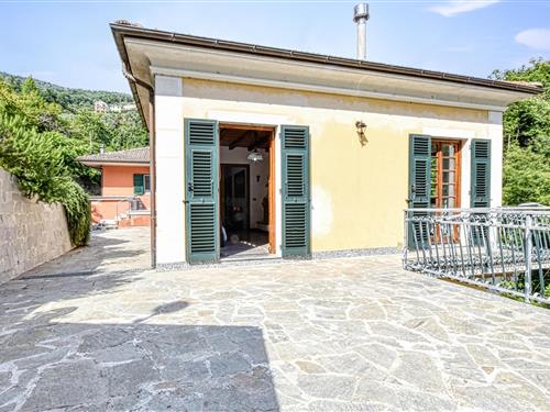 Sommerhus - 6 personer -  - via S. Biagio di C. Nuova - 16040 - Ne