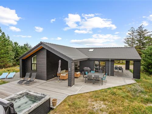 Sommerhus - 10 personer -  - Toldbodvej - 6857 - Blåvand