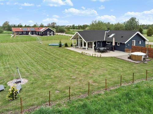 Fritidshus - 10 personer -  - Blommestien - Marielyst - 4872 - Idestrup