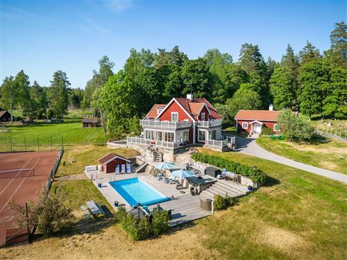 Holiday home - 15 persons -  - Södermanland - 645 91
