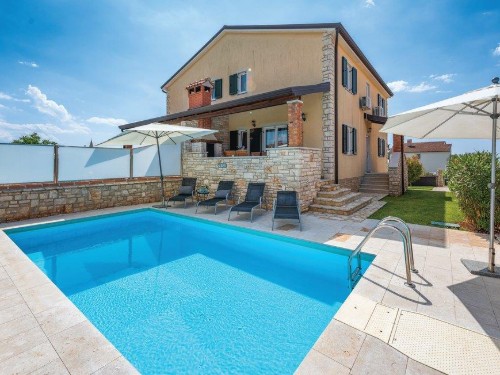 Holiday home - 6 persons -  - Vladimira Nazora - Umag-Lovrecica - 52470 - Lovrecica