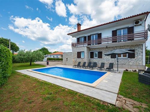 Holiday home - 12 persons -  - Camlici - Barban-Camlici - 52207 - Barban