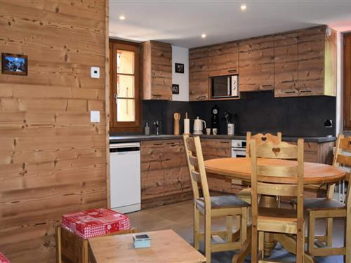 Holiday Home/Apartment - 4 persons -  - 73710 - Pralognan-La-Vanoise