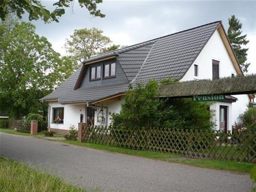 Holiday Home/Apartment - 5 persons -  - Wiesenstraße - 17498 - Grubenhagen