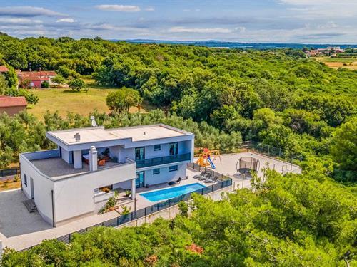 Holiday home - 6 persons -  - Ulica Monte Serpo - 52100 - Pula