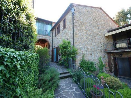 Holiday Home/Apartment - 5 persons -  - via Roma - 58023 - Caldana