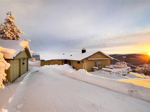 Holiday home - 6 persons -  - Hjelmstadvegen - 2652 - Svingvoll