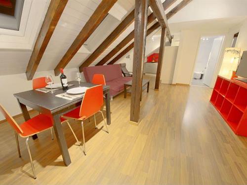 Holiday Home/Apartment - 5 persons -  - Schwamendingerstrasse - 8050 - Zurich