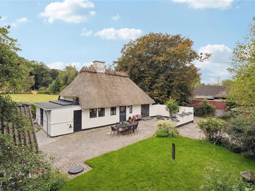 Sommerhus - 4 personer -  - Bro Skov - Bro Strand - 5464 - Brenderup