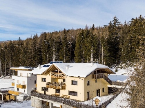 Holiday home - 12 persons -  - 39037 - Meransen