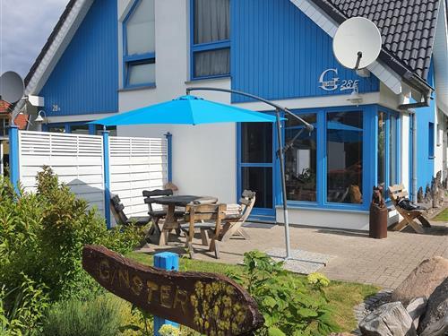 Holiday Home/Apartment - 4 persons -  - Grüner Winkel - 18374 - Zingst