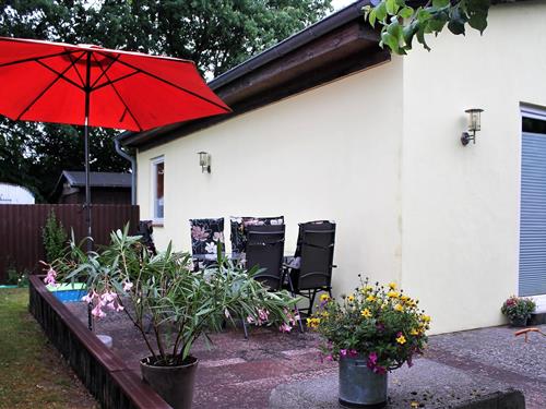 Holiday Home/Apartment - 5 persons -  - 23948 - Dorf Gutow